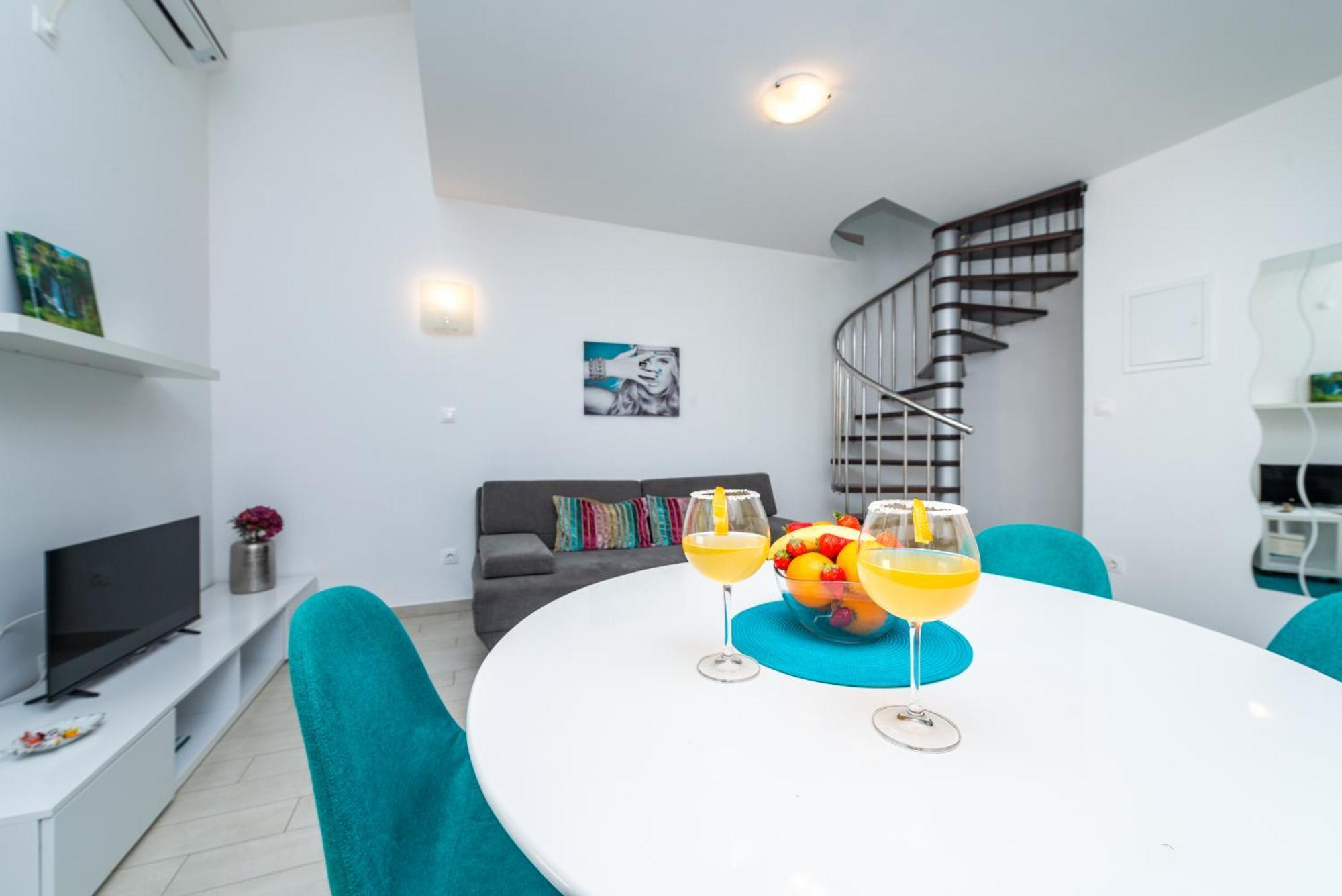 Apartments Du Lux โมโกชิซา ภายนอก รูปภาพ