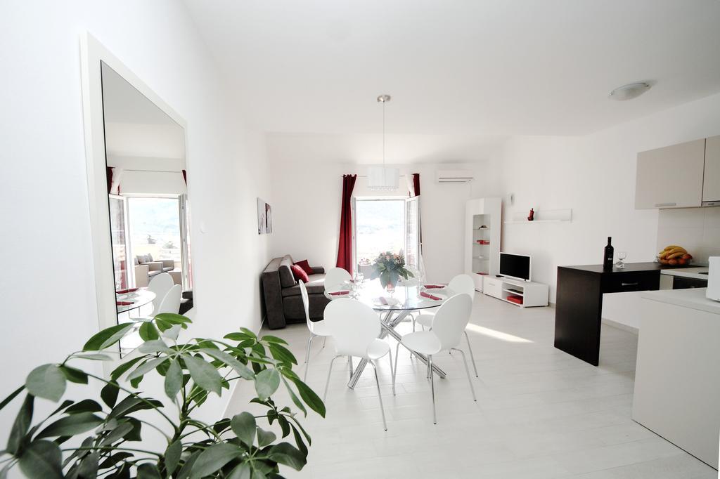 Apartments Du Lux โมโกชิซา ห้อง รูปภาพ